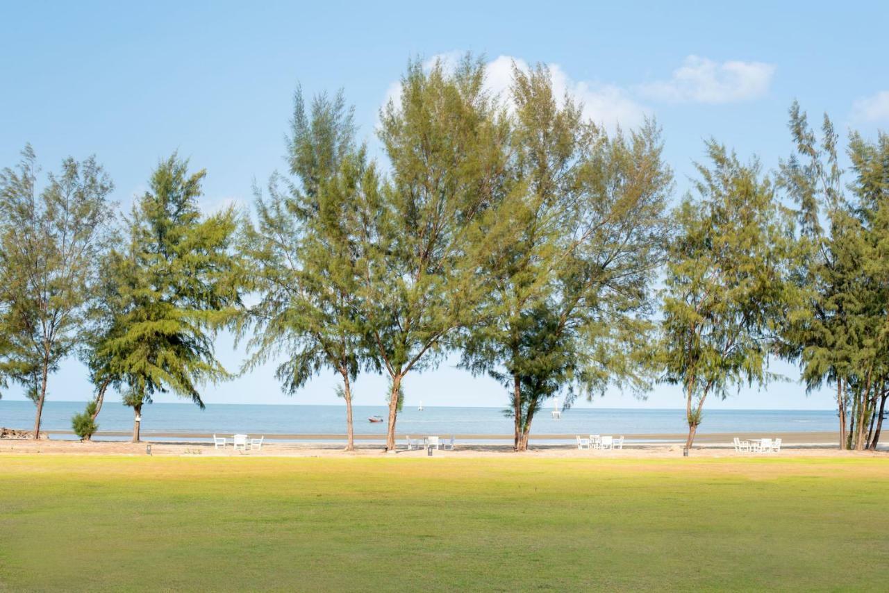 La Isla Pranburi Beach Resort Sam Roi Yot Dış mekan fotoğraf